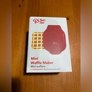 Rise Mini Waffle Maker-Red